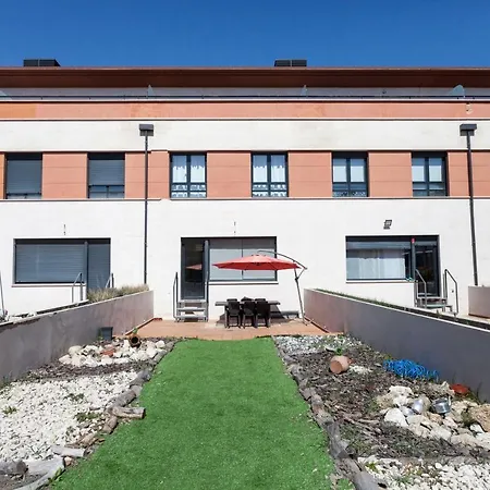 Tu Hogar En Ferienhaus Burgo